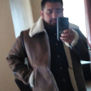 Meet your Posher, Adan